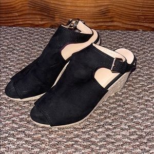 Apt. 9 Black Wedge woven heel